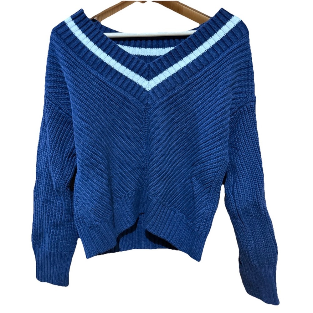 Abercrombie & Fitch Blue White‎ Striped Knit Long Sleeve V-Neck Sweater Small